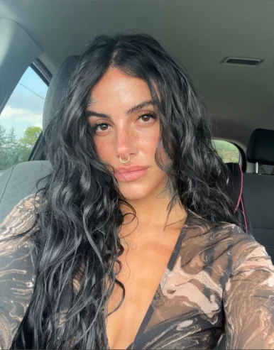 Photo of model @mamachelly