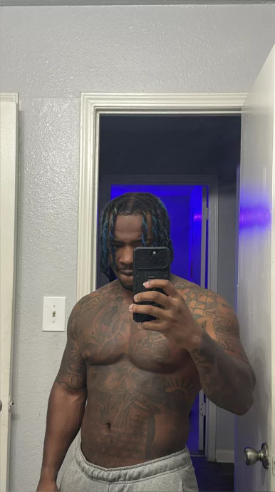 Photo of model @mandingoace