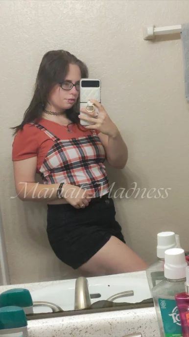 Photo of model @mariah_madness