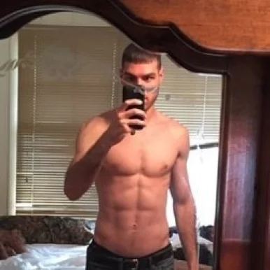 Photo of model @markhilliard