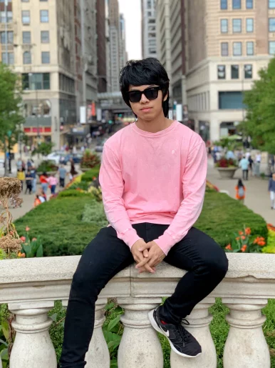 Photo of model @maximumloe