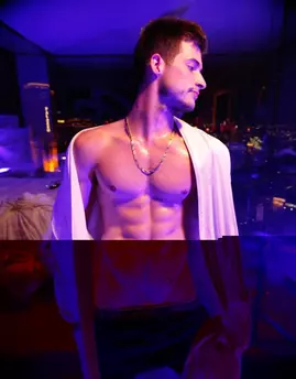 Photo of model @maxpriceofficial