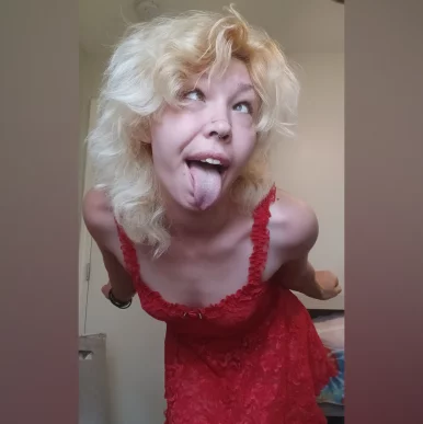 Photo of model @maybehigh420