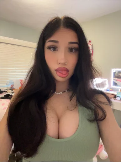 Photo of model @maytoofriendly