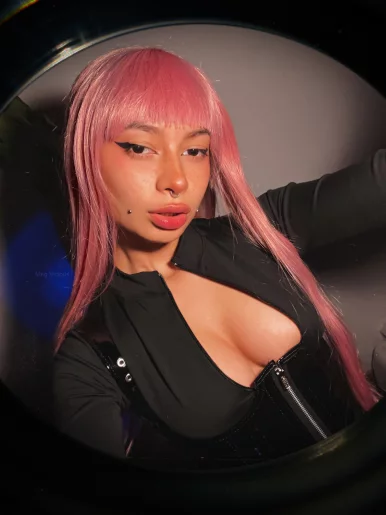 Photo of model @megviciousfree