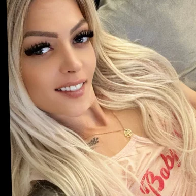 Photo of model @melinadiamond