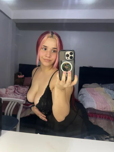 Photo of model @mer_vals20