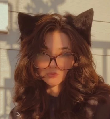 Photo of model @mewtunn