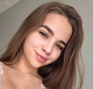 Photo of model @mia_rosssee