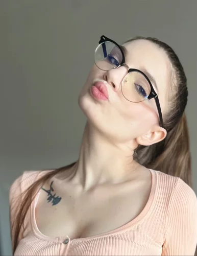 Photo of model @mia_sun