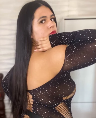 Photo of model @miaavelvett