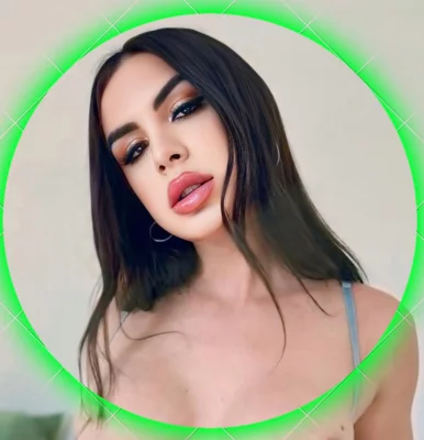 Photo of model @mica.soloa