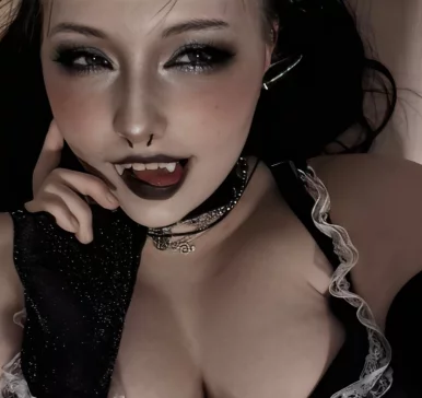 Photo of model @midnightddreamer