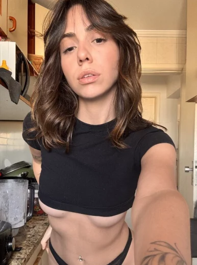 Photo of model @minimikayla