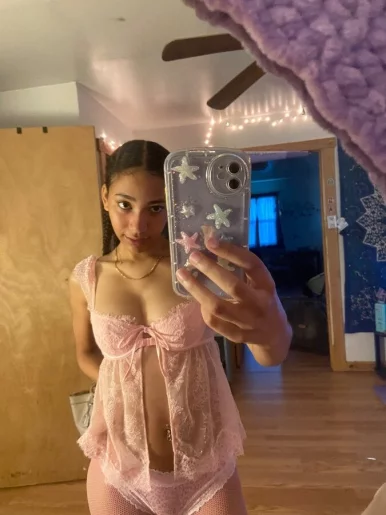 Photo of model @minkastrawberry2