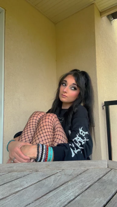 Photo of model @minnie.mayhem