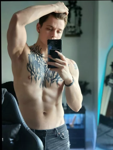 Photo of model @mintsicle