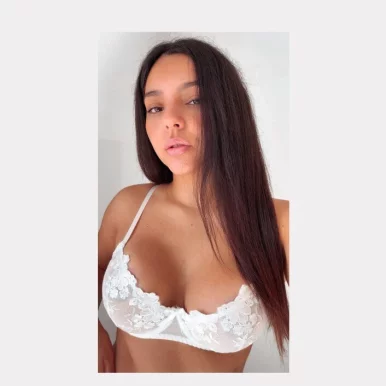 Photo of model @mirelladeluxe