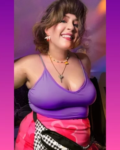 Photo of model @misshappymommy