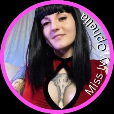 Photo of model @missivyophelia