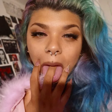 Photo of model @missleogoddess