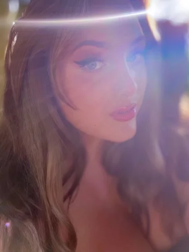 Photo of model @misslovelylace