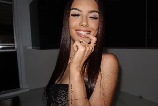 Photo of model @missmiiaababy