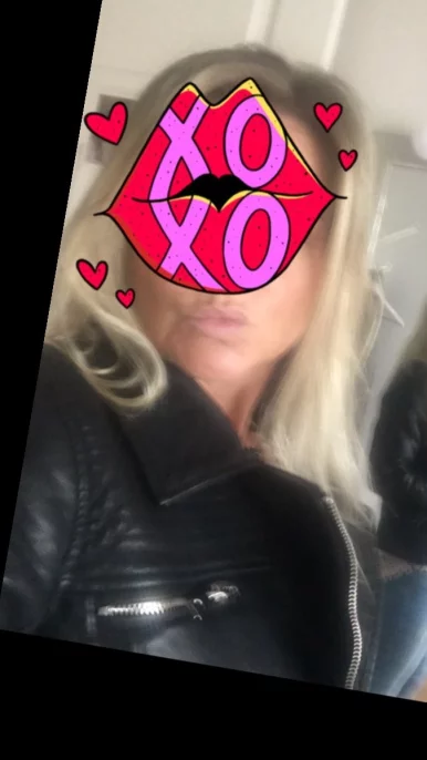 Photo of model @missmilf