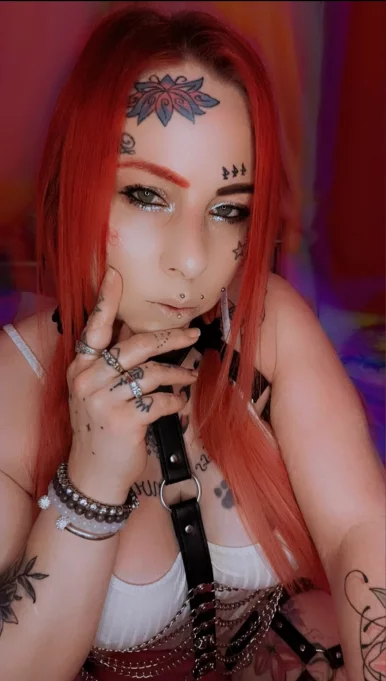 Photo of model @missnvus