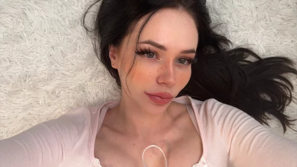 Photo of model @missslily