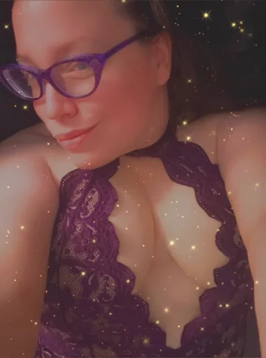 Photo of model @mistresslilac28