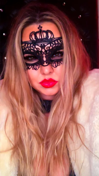 Photo of model @mistresslroyale