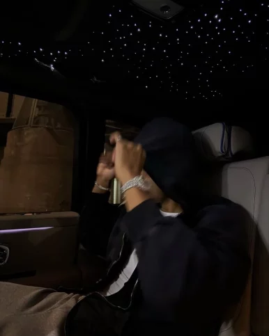 Photo of model @mm7dd