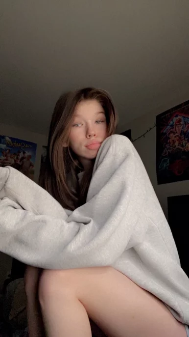 Photo of model @mommymadiii