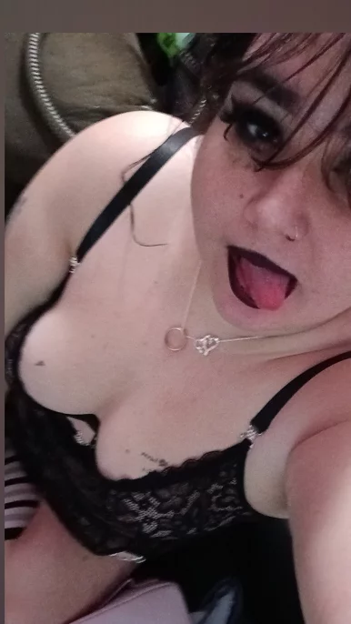 Photo of model @mommysworld24