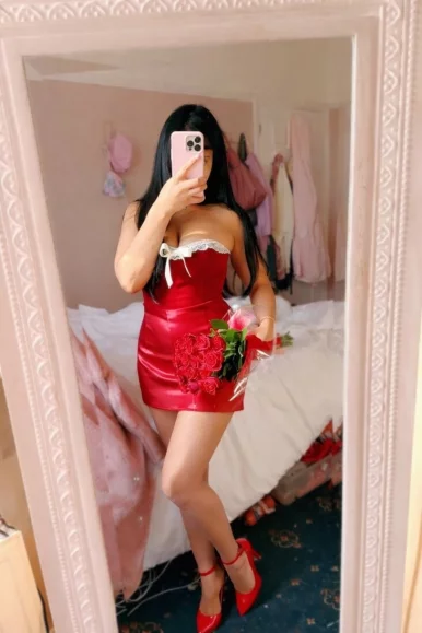 Photo of model @momoisapeach