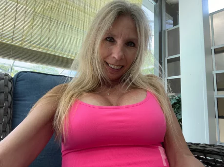 Photo of model @monicaleigh