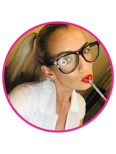 Photo of model @monicasainty