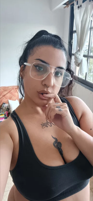 Photo of model @monnaxxx