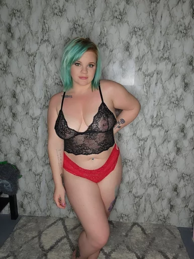 Photo of model @monroe.jade_free