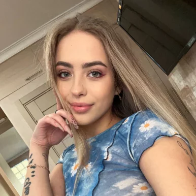 Photo of model @moon_ketty