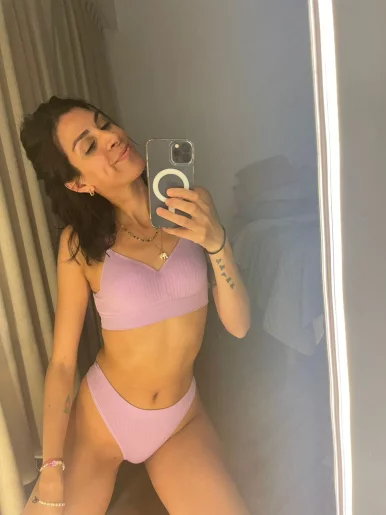 Photo of model @moonprincessss