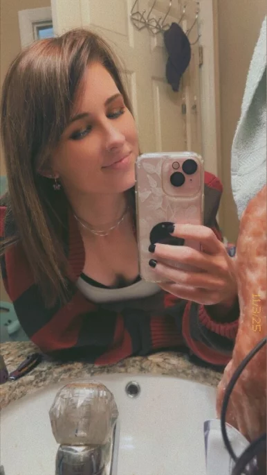 Photo of model @morganaftermidnight