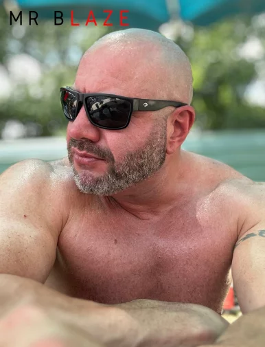 Photo of model @mr_blaze_thecuckold