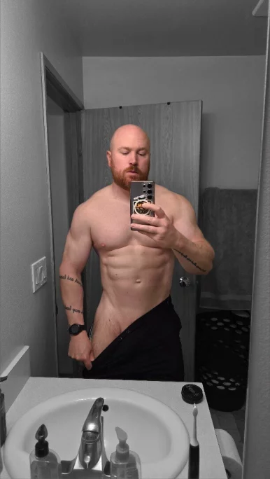 Photo of model @mrthicknmuscle