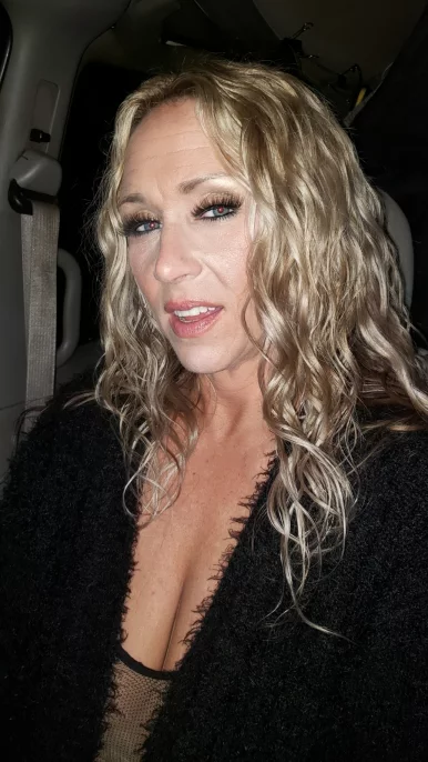 Photo of model @ms.nylonmilf