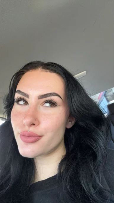 Photo of model @mushroom_mommy21