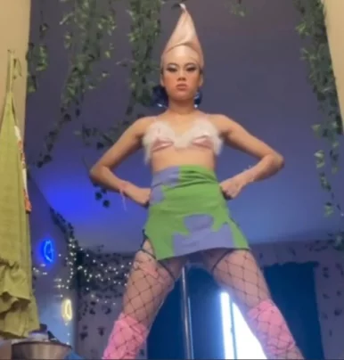 Photo of model @mybigmeatyclaws