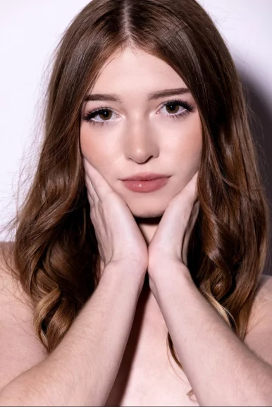 Photo of model @myramoans