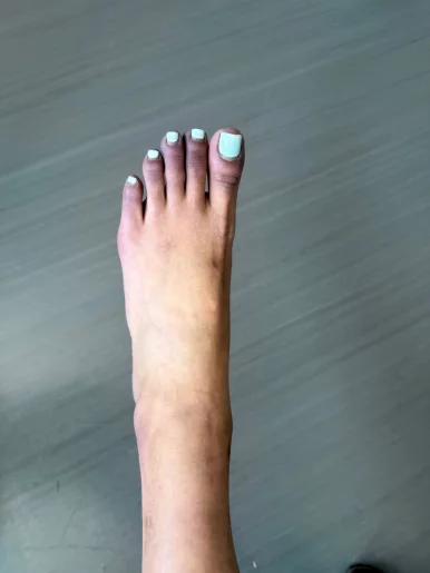 Photo of model @mysticfeetmuse